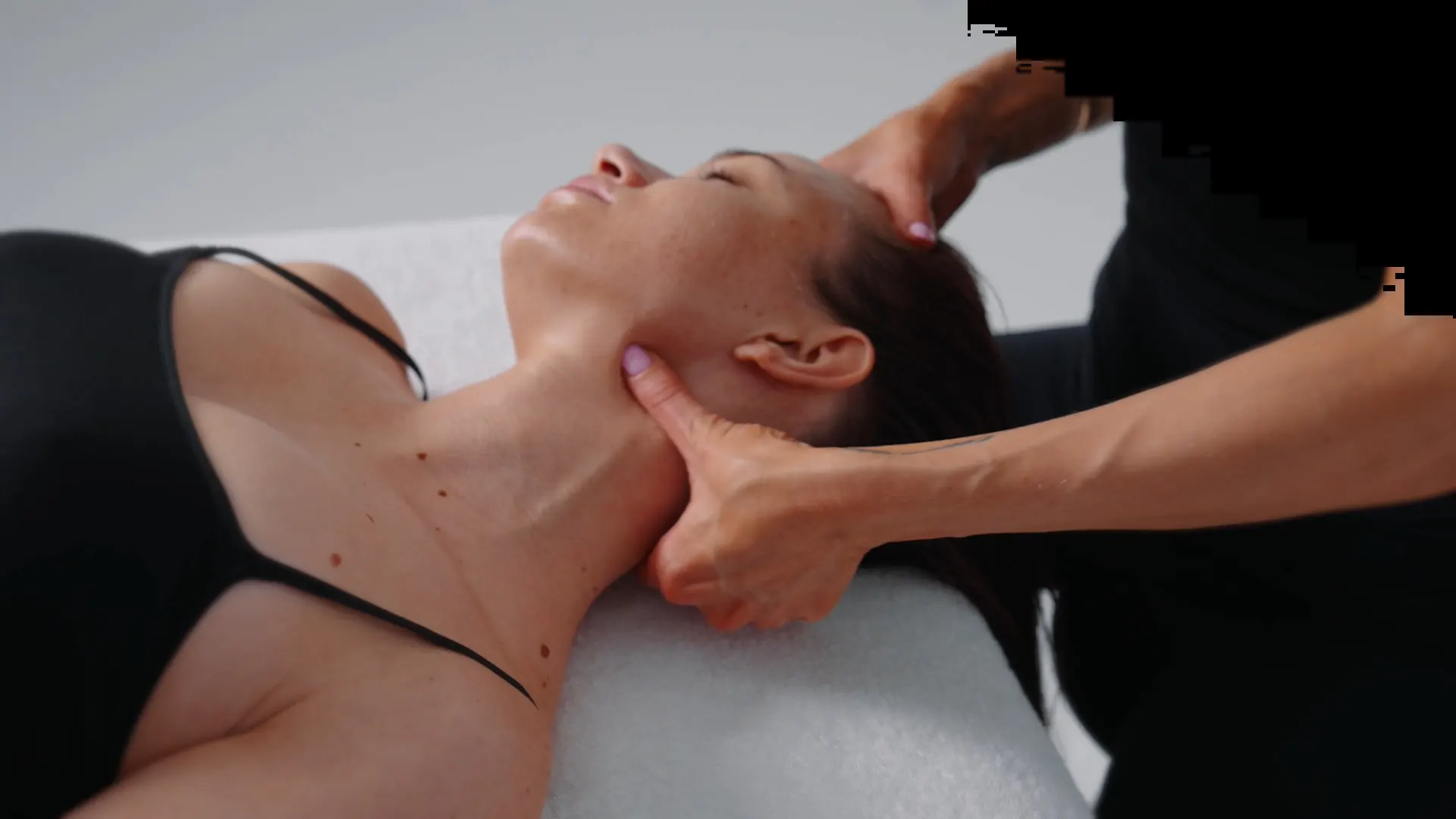 Luxuriöses Facelifting mit La Prairie Produkten in Zürich für anspruchsvolle Hautpflege